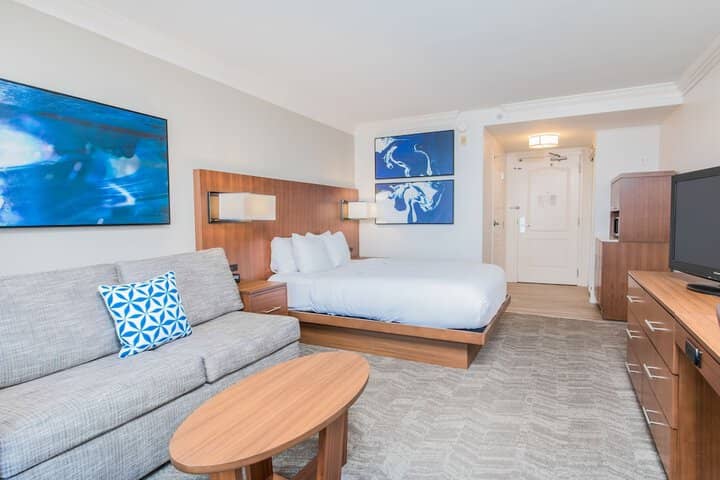 Room 19 of 187