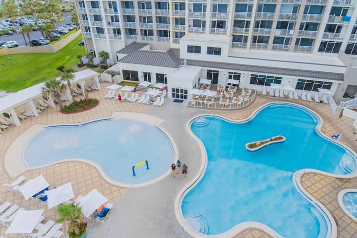 Pool 118 of 187