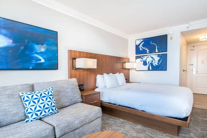 Room 20 of 187