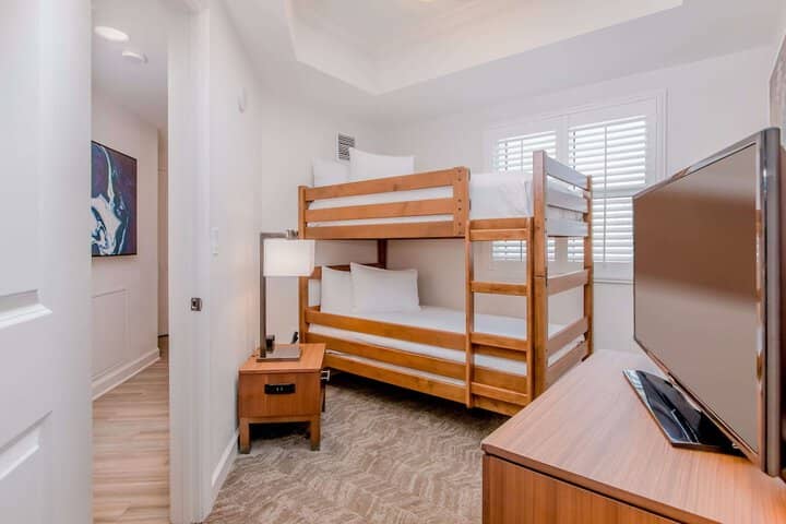 Room 60 of 187