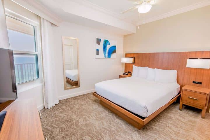 Room 50 of 187