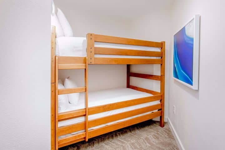Room 49 of 187